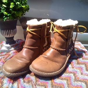 UGG AUSTRALIA 1932 CASPIA womens leather sheepskin ankle boots booties 6